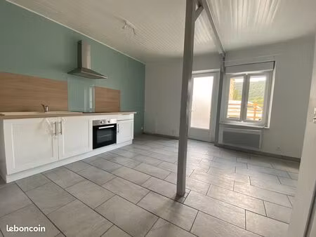 appartement 2 pièces 32m² parking jardin terrasse cave