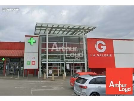 local commercial 400 m² chauray