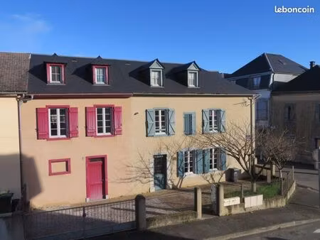 local professionnel / bureau - centre ville de lannemezan - 45m2