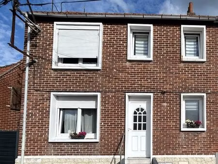 maison 4 pièces 90 m²