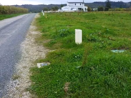 terrain à bâtir viabilisé de 713 m2