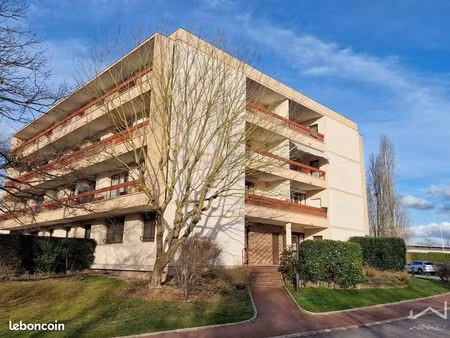 appartement 4 pièces 84 m²