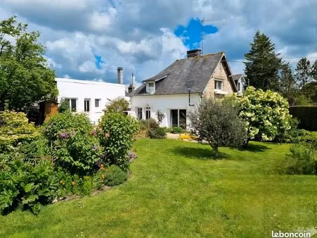 maison pierres bagnoles