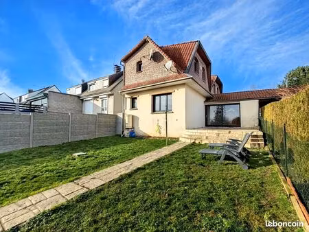 chalet 5 pièces 118 m²