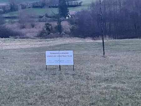 terrain 1 672 m² beaussault