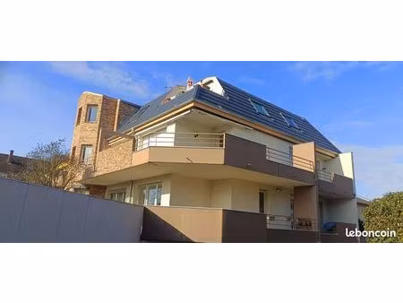 attique 4/5 pièces  3 chambres  112m2