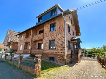 triplex 7 pièces 121 m²