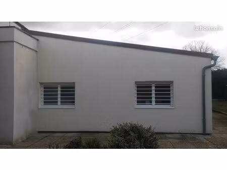 entrepôt & bureaux (local d'activité) à louer