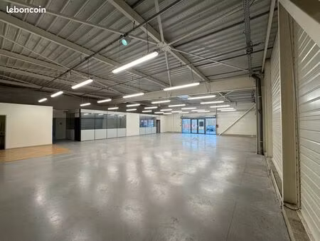 a louer route de witry  cellule commerciale de 450 m2
