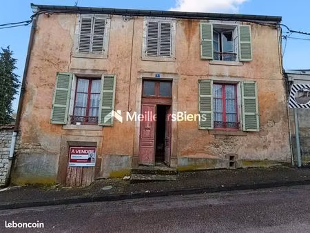 maison 6 pièces 85 m²