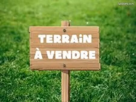 favières bourg – rare en centre-ville