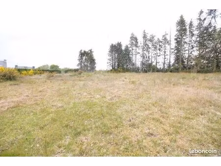 terrain 1522 m² meslan