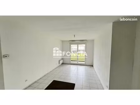 t2 avec balcon parking vendu libre d'occupation  residence recente securisee avec gardien