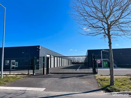 box de stockage sécurisé – 29 m² (extension possible à 60 m²) – aiffres / niort (zone bati