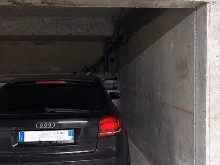 location place de parking agroparc