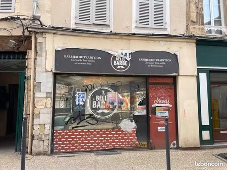 local commercial + cave voûtée