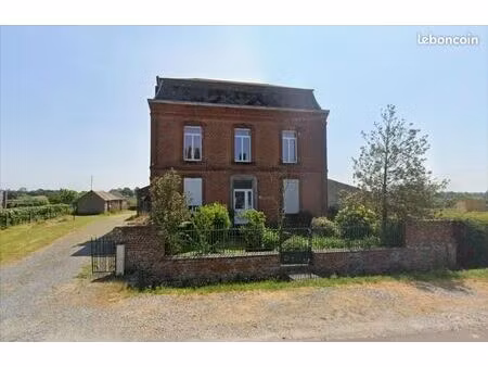 maison 3 pièces 160 m²