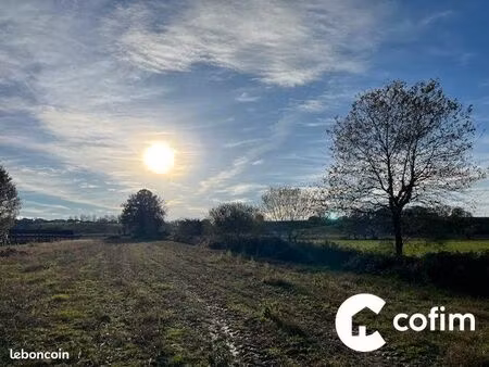 terrain 4400 m² saint-armou