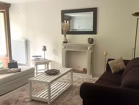 t2 meublé-vue sur jardin