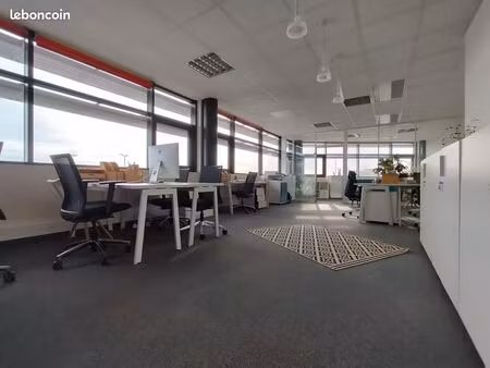 bureaux 135 m² meublés belle visibilité
