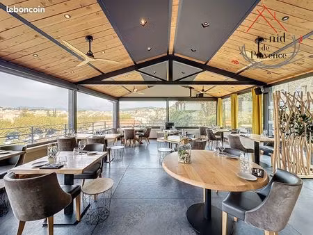 vend restaurant bel emplacement