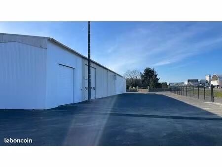 hangar industriel 1000 m² et hangar indépendant de 100 m²