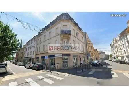 local commercial 180 m²