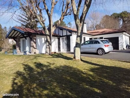 maison 6 pièces de 157 m2