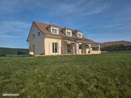 maison 7 pièces 152 m²