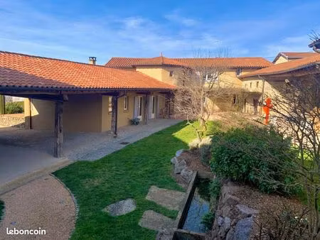 ferme 7 pièces 242 m²