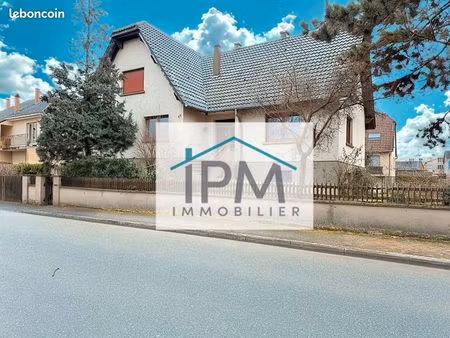 maison 7 pièces 166 m²