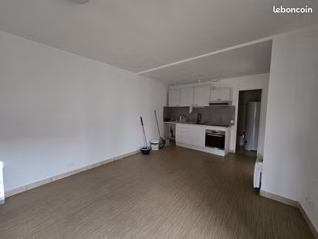 maison de village 6 pièces 80 m²