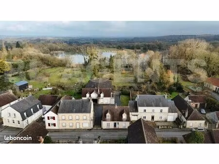 maison 8 pièces 234 m²