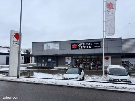 cellule commerciale de 400 m²