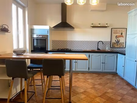 maison de ville avec jardin – calme  gare et écoles à pied