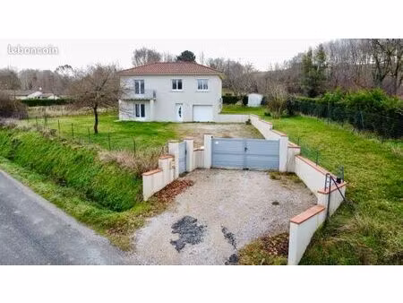maison t5 110m2 à monclar de quercy