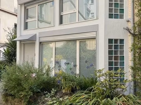 maison contemporaine - paris 18e – volumes exceptionnels  cave