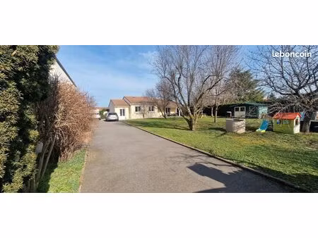 maison plain-pied 4 chambres avec terrain 1184 m² – sury-le-comtal