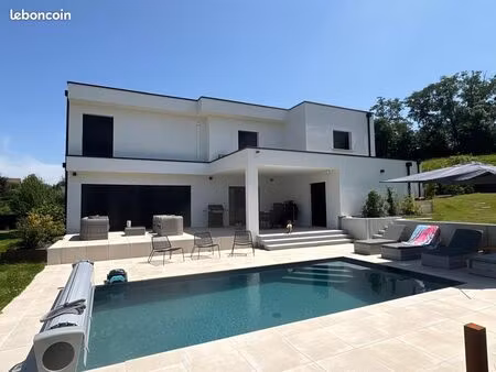 villa d’architecte 2023 – vue dominante – classe a – à 12 min de bâle