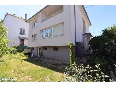 maison 7 pièces 183 m²