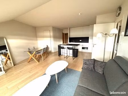 2 pieces  49m2 refait à neuf