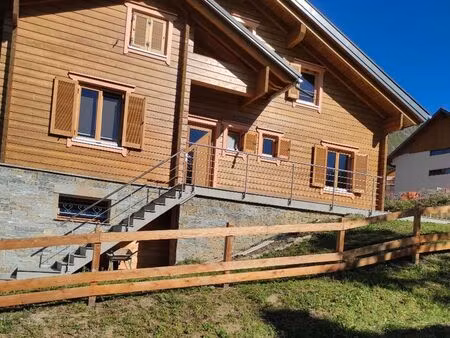 chalet recent au cœur du village et proche des pistes