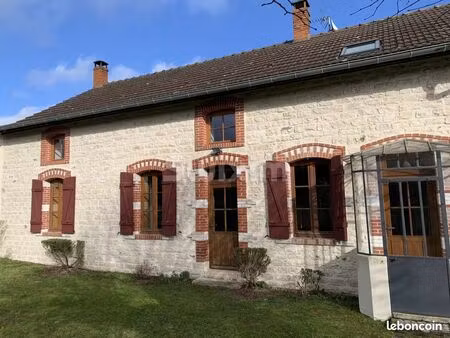 longère 6 pièces 180 m²