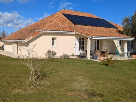 grande maison de plain-pied à 10 minutes de garlin