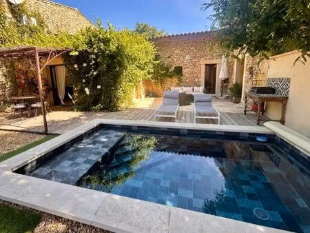 maison avec piscine gordes luberon
