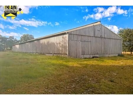 maison 2 pièces 750 m²