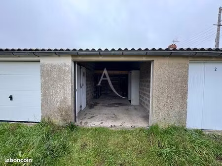 parking/box 18 m² les sables d'olonne