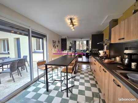 maison 6 pièces 120 m²