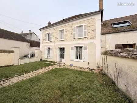 maison 4 pièces 110 m²