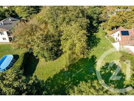 terrain 1 266 m² claix